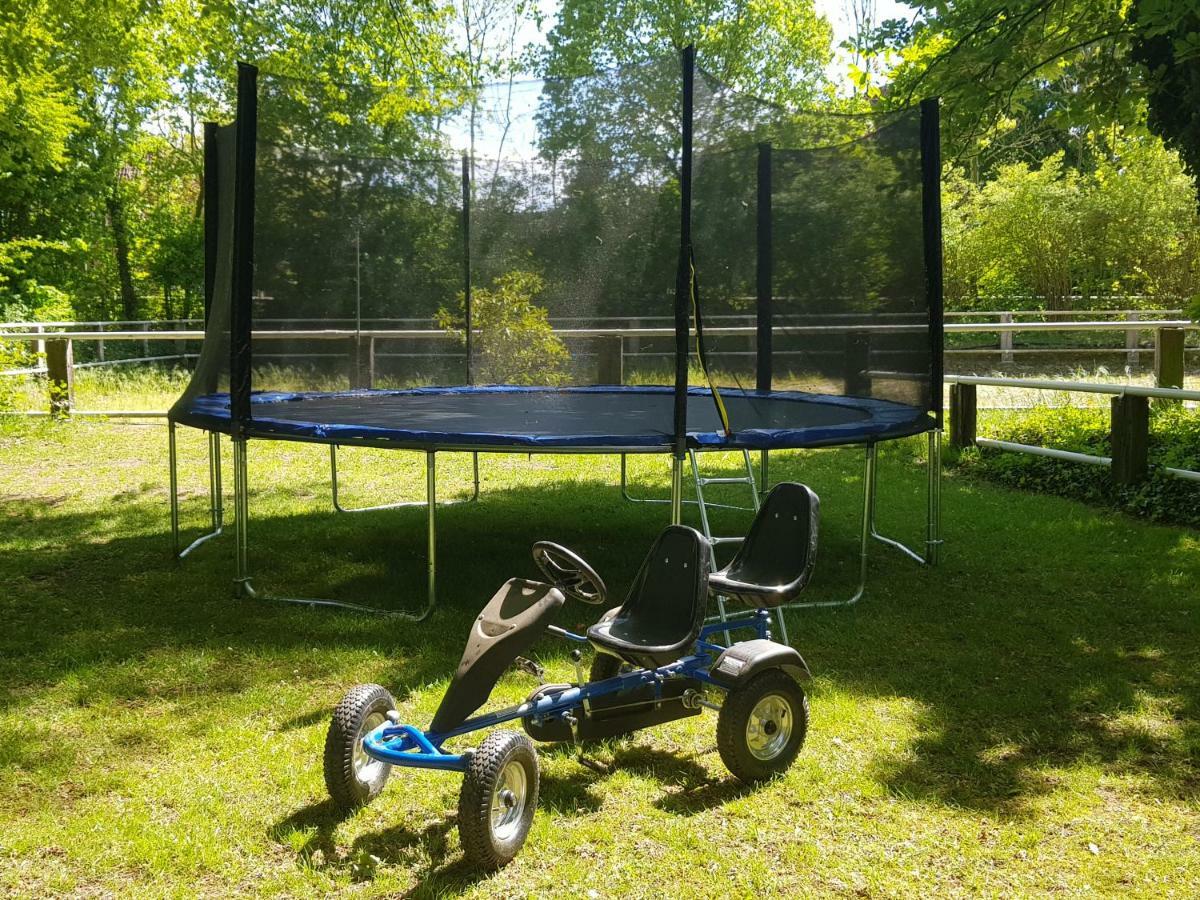 Grosse, Helle Ferienwohnung Mit 2 Balkonen Auf Dem Bauernhof In Der Lueneburger Heide Oetzen Ngoại thất bức ảnh
