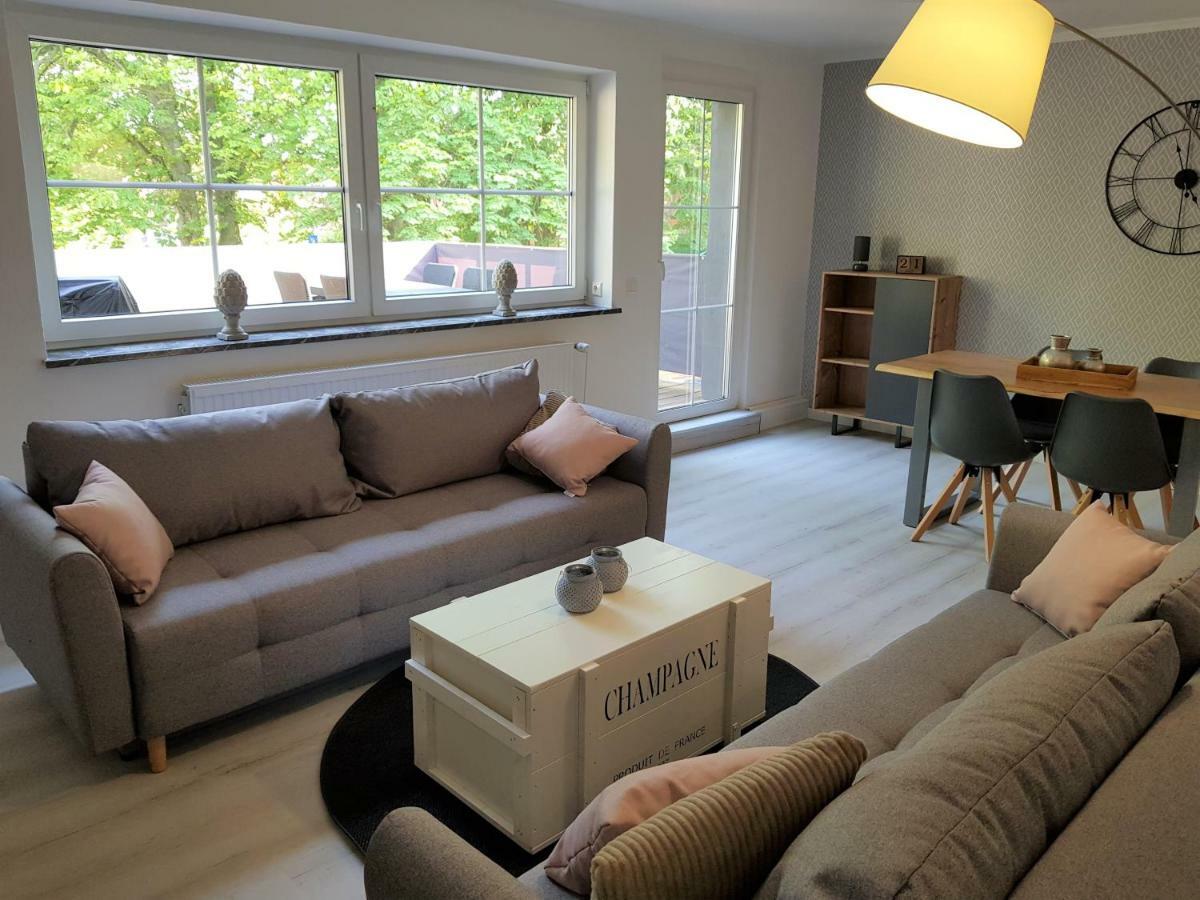 Grosse, Helle Ferienwohnung Mit 2 Balkonen Auf Dem Bauernhof In Der Lueneburger Heide Oetzen Ngoại thất bức ảnh