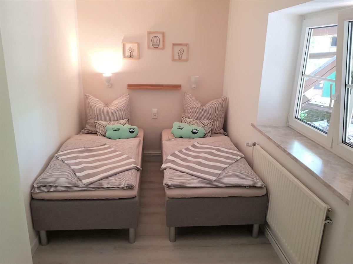 Grosse, Helle Ferienwohnung Mit 2 Balkonen Auf Dem Bauernhof In Der Lueneburger Heide Oetzen Ngoại thất bức ảnh