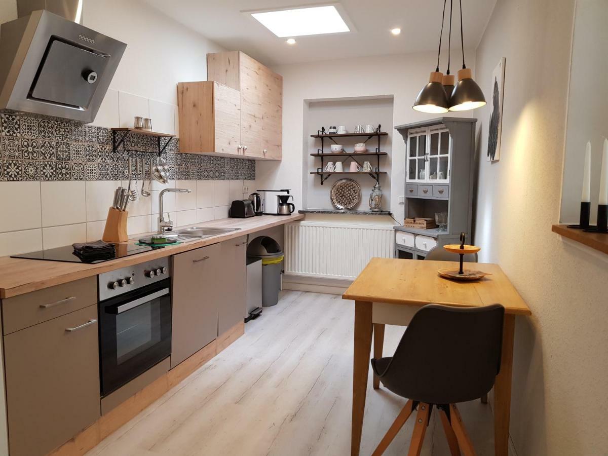 Grosse, Helle Ferienwohnung Mit 2 Balkonen Auf Dem Bauernhof In Der Lueneburger Heide Oetzen Ngoại thất bức ảnh
