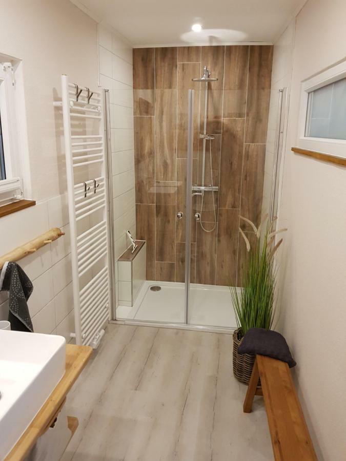 Grosse, Helle Ferienwohnung Mit 2 Balkonen Auf Dem Bauernhof In Der Lueneburger Heide Oetzen Ngoại thất bức ảnh