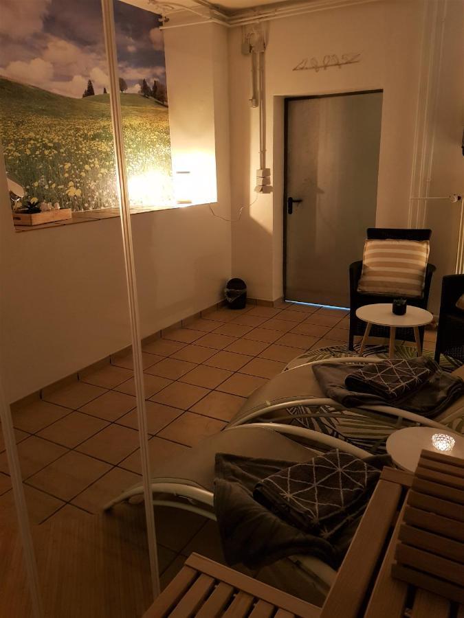 Grosse, Helle Ferienwohnung Mit 2 Balkonen Auf Dem Bauernhof In Der Lueneburger Heide Oetzen Ngoại thất bức ảnh