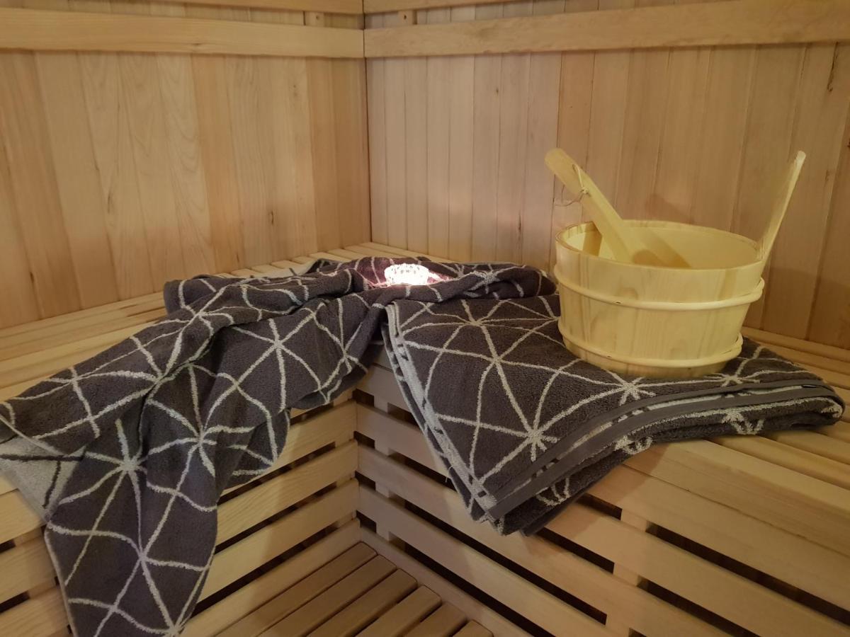 Grosse, Helle Ferienwohnung Mit 2 Balkonen Auf Dem Bauernhof In Der Lueneburger Heide Oetzen Ngoại thất bức ảnh